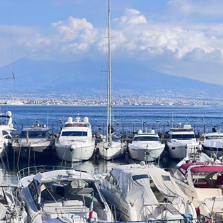 Appartement Residenza Borgo Marinaro à Naples Extérieur photo