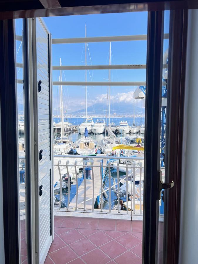 Appartement Residenza Borgo Marinaro à Naples Extérieur photo